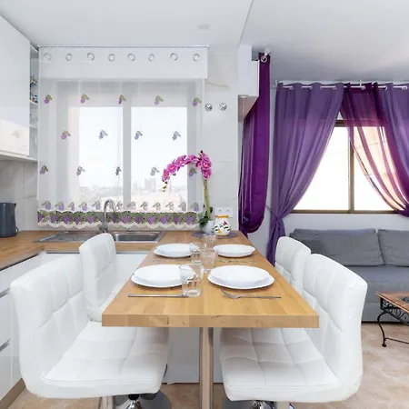 Apartament 50m Al Mar *