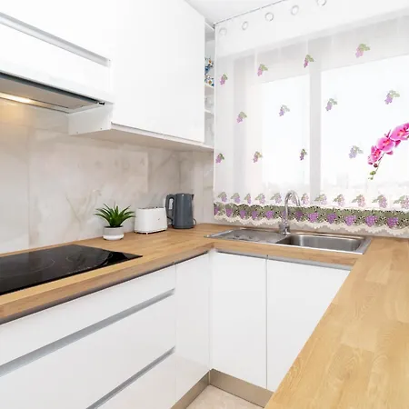 50m Al Mar Apartmán